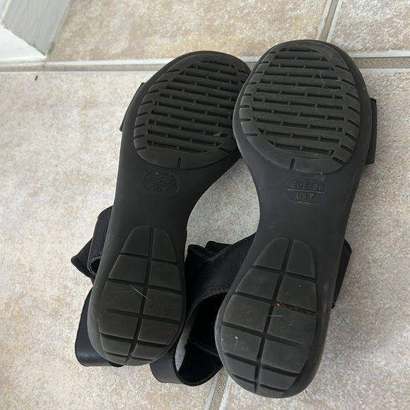 THE FLEXX Women’s Black Ankle Strap Sandals with Velcro Closure 7 - Picture 8 of 12